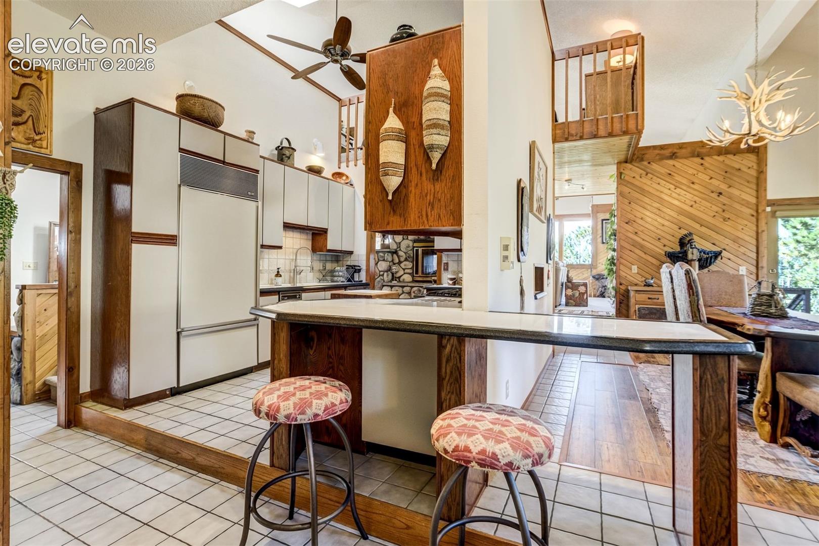 Listing photo 13 for 19330 Greenwood Drive