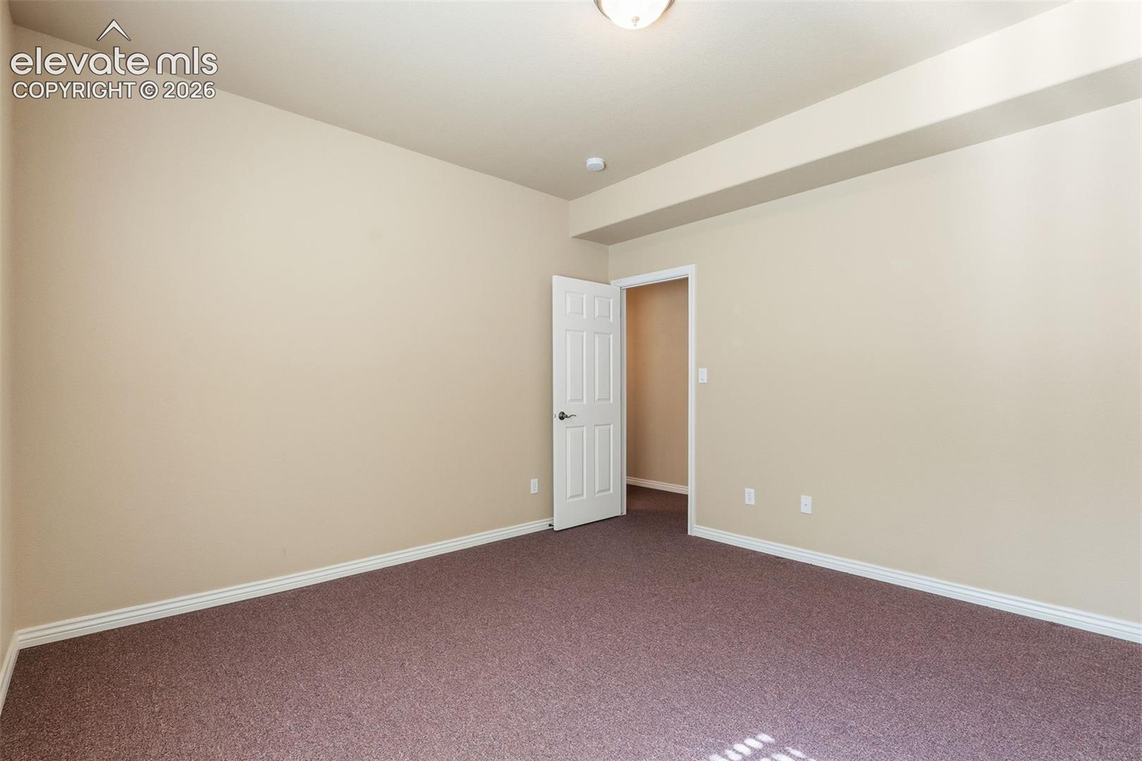 Listing photo 37 for 2171 Diamond Creek Drive