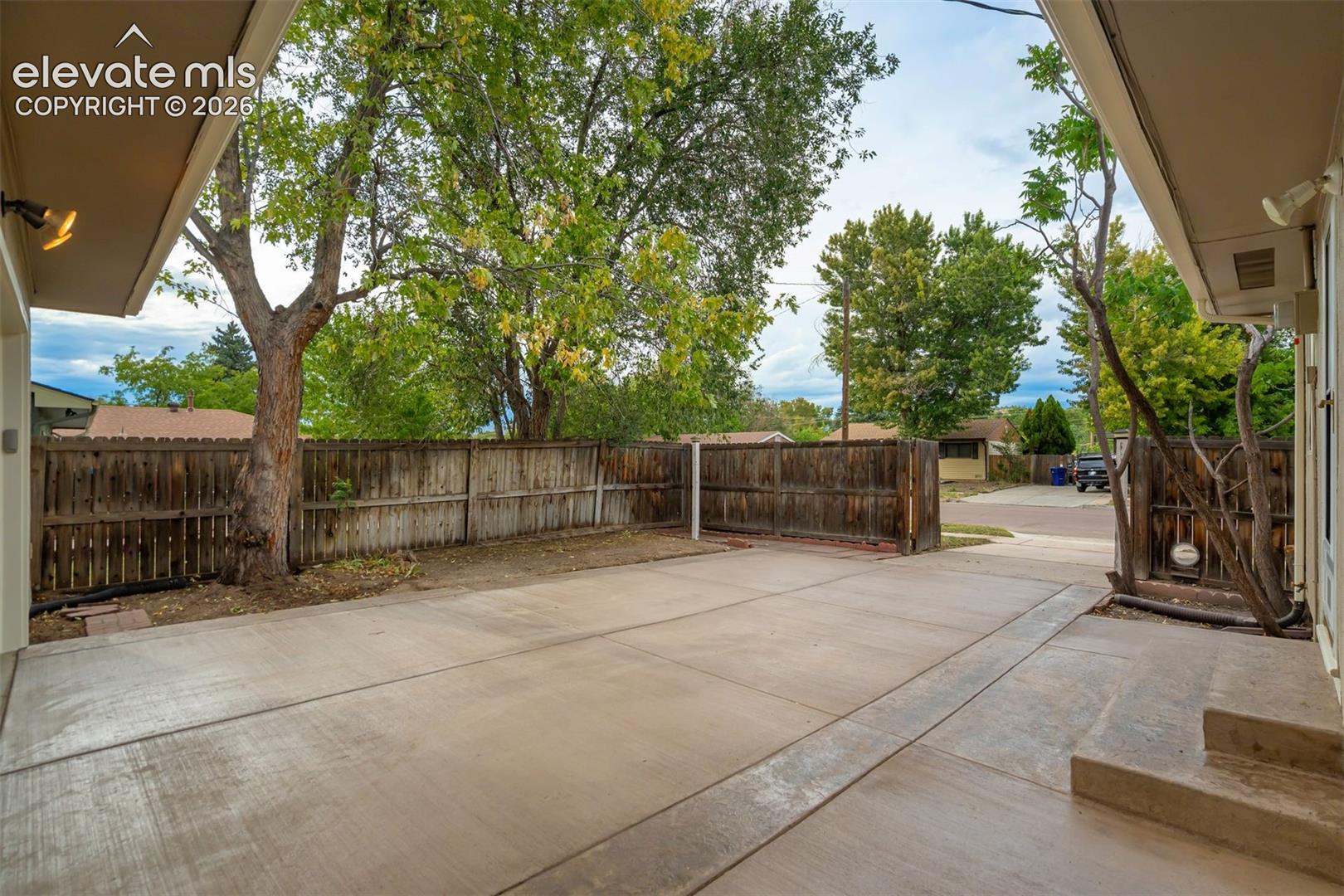Listing photo 46 for 1730 Auburn Drive