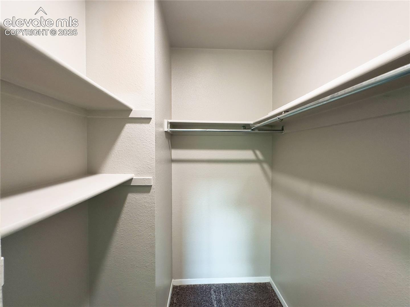 Listing photo 11 for 380 Paradise Circle A8