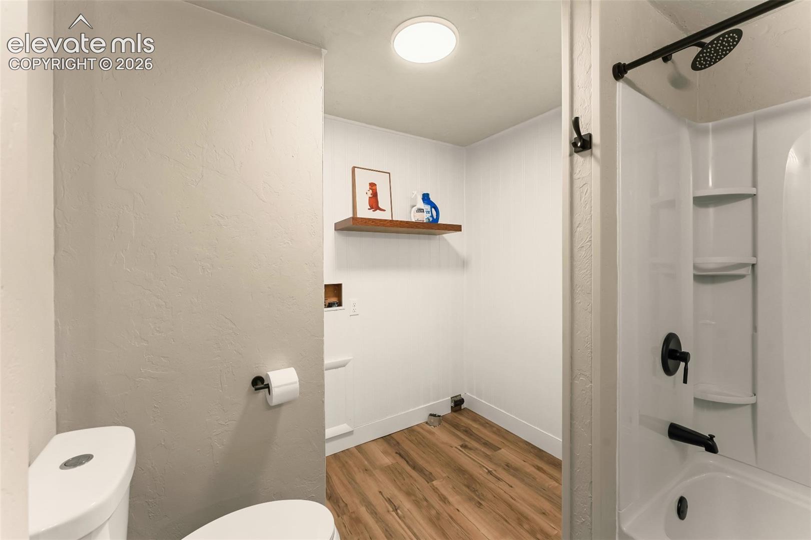 300 Fairview Street, photo 24
