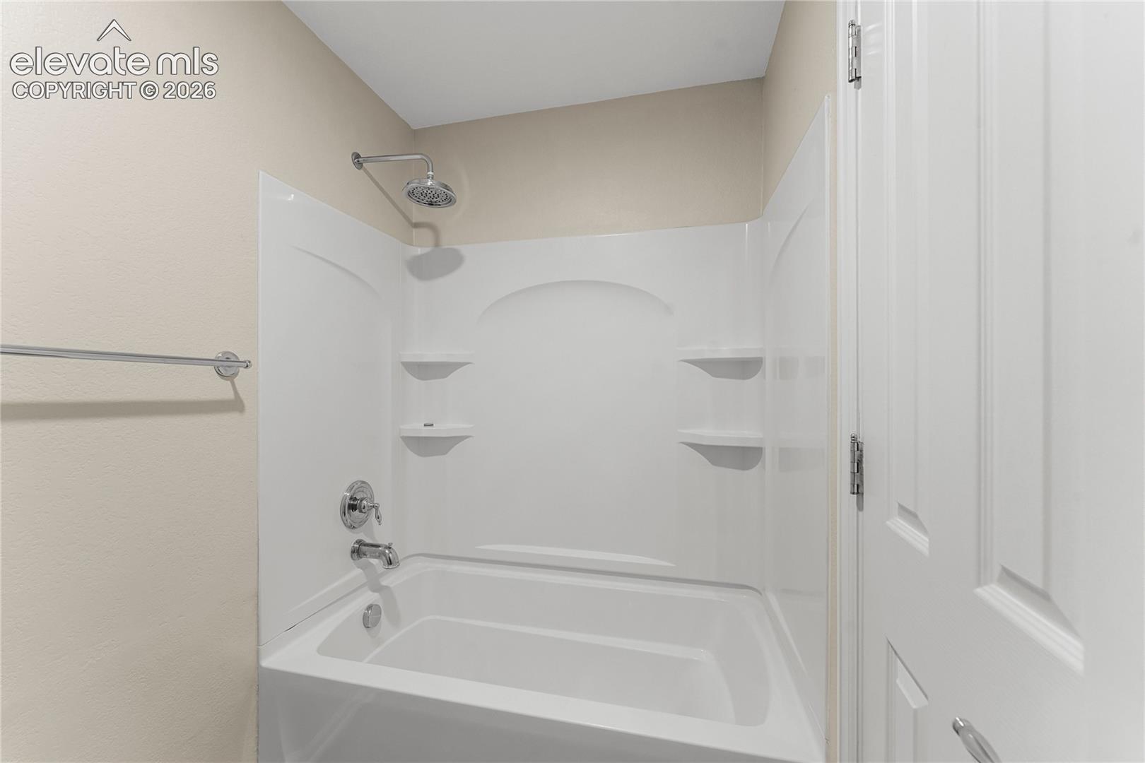 Listing photo 18 for 8140 Elk River View