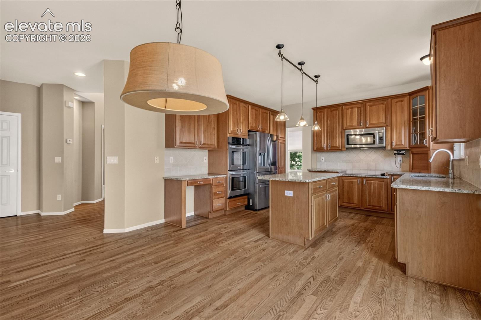 Listing photo 17 for 387 Fox Run Circle
