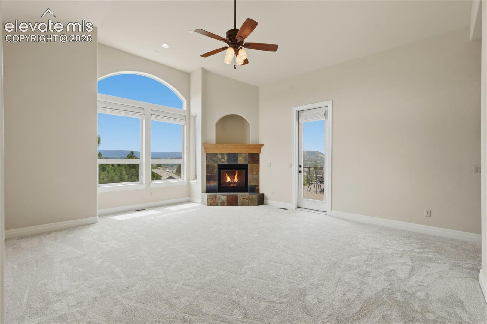 Listing photo 33 for 395 Young Circle