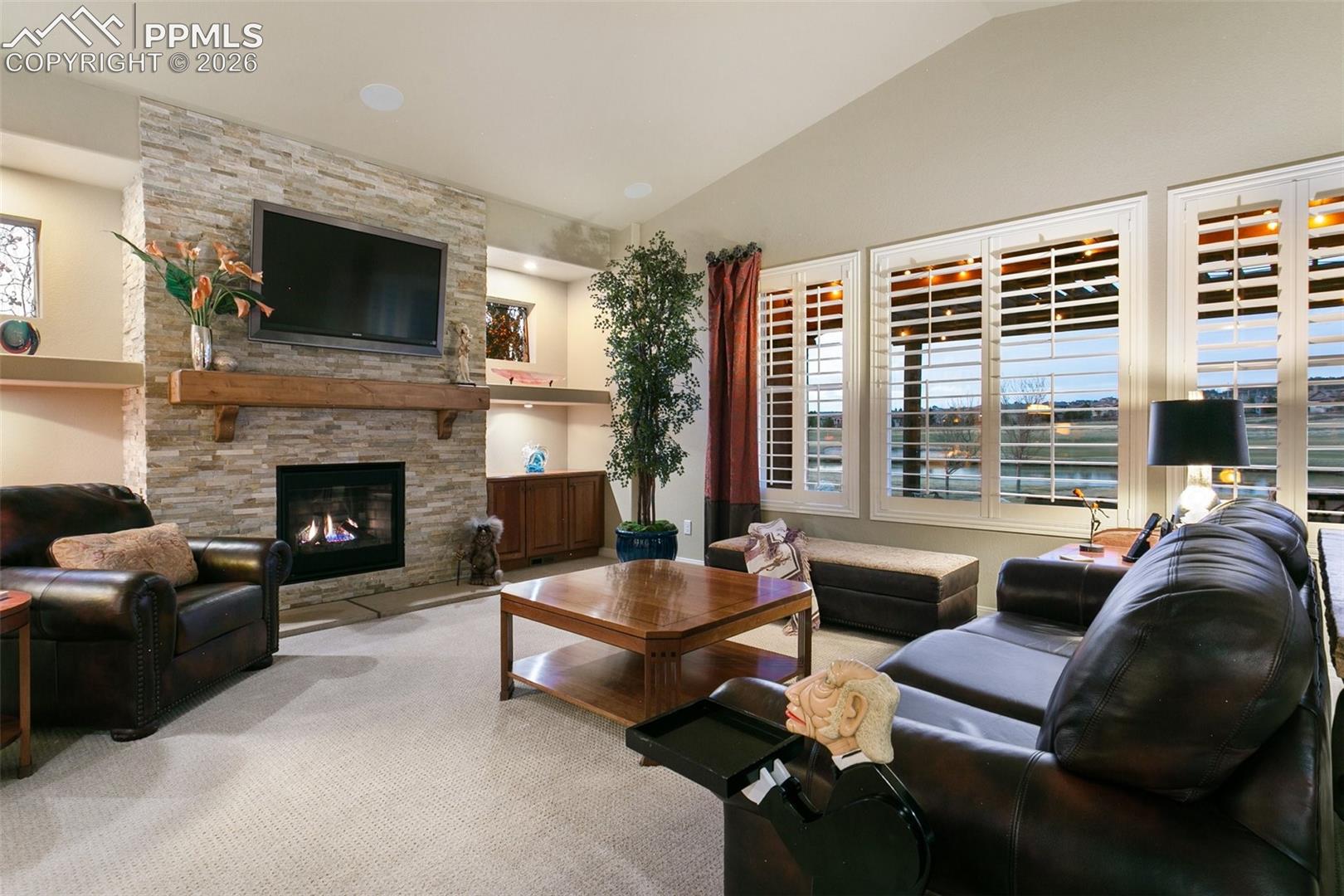 Listing photo 13 for 2328 Margaux Valley Way