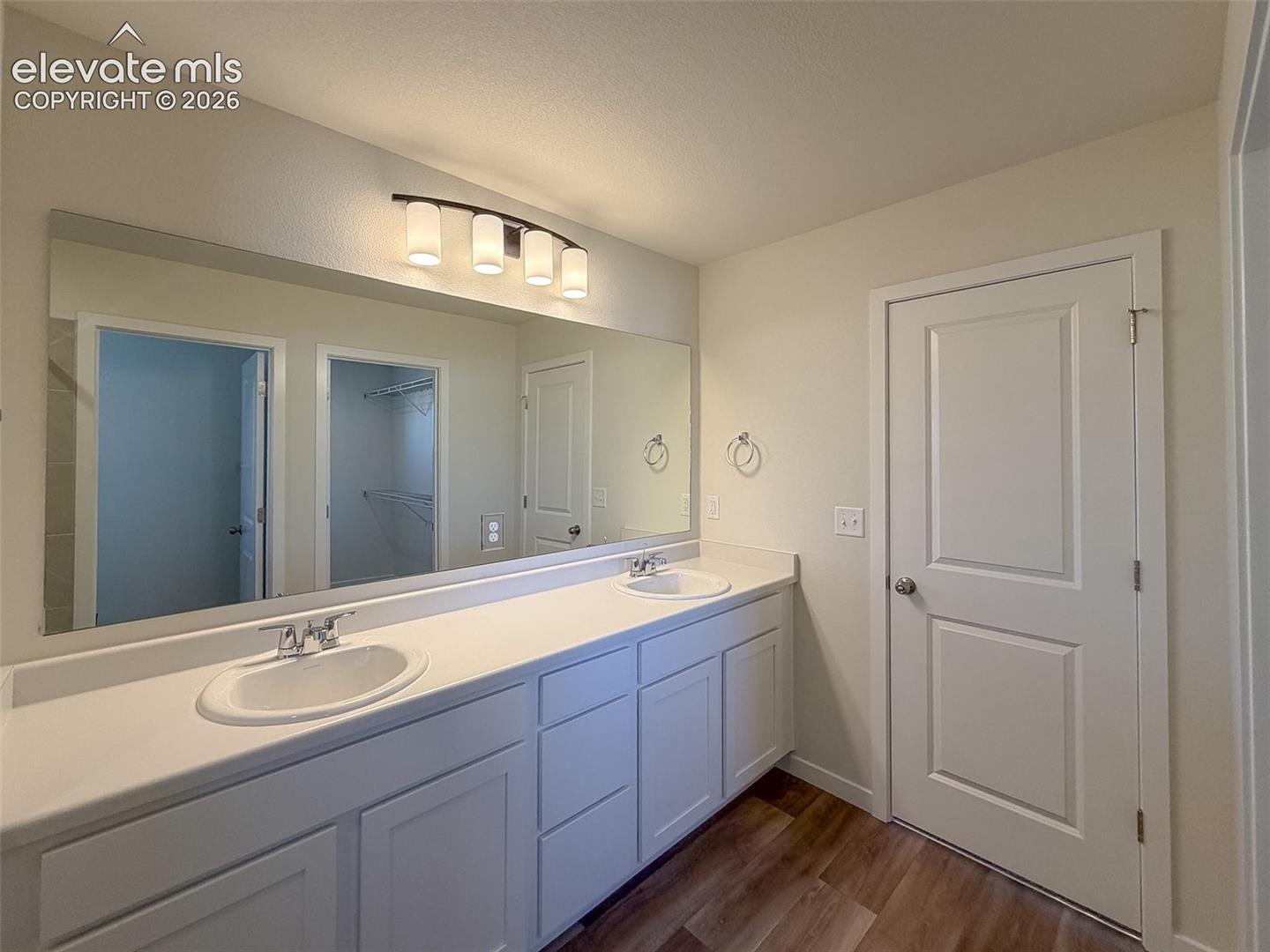 Listing photo 22 for 8515 Blue Feather Loop