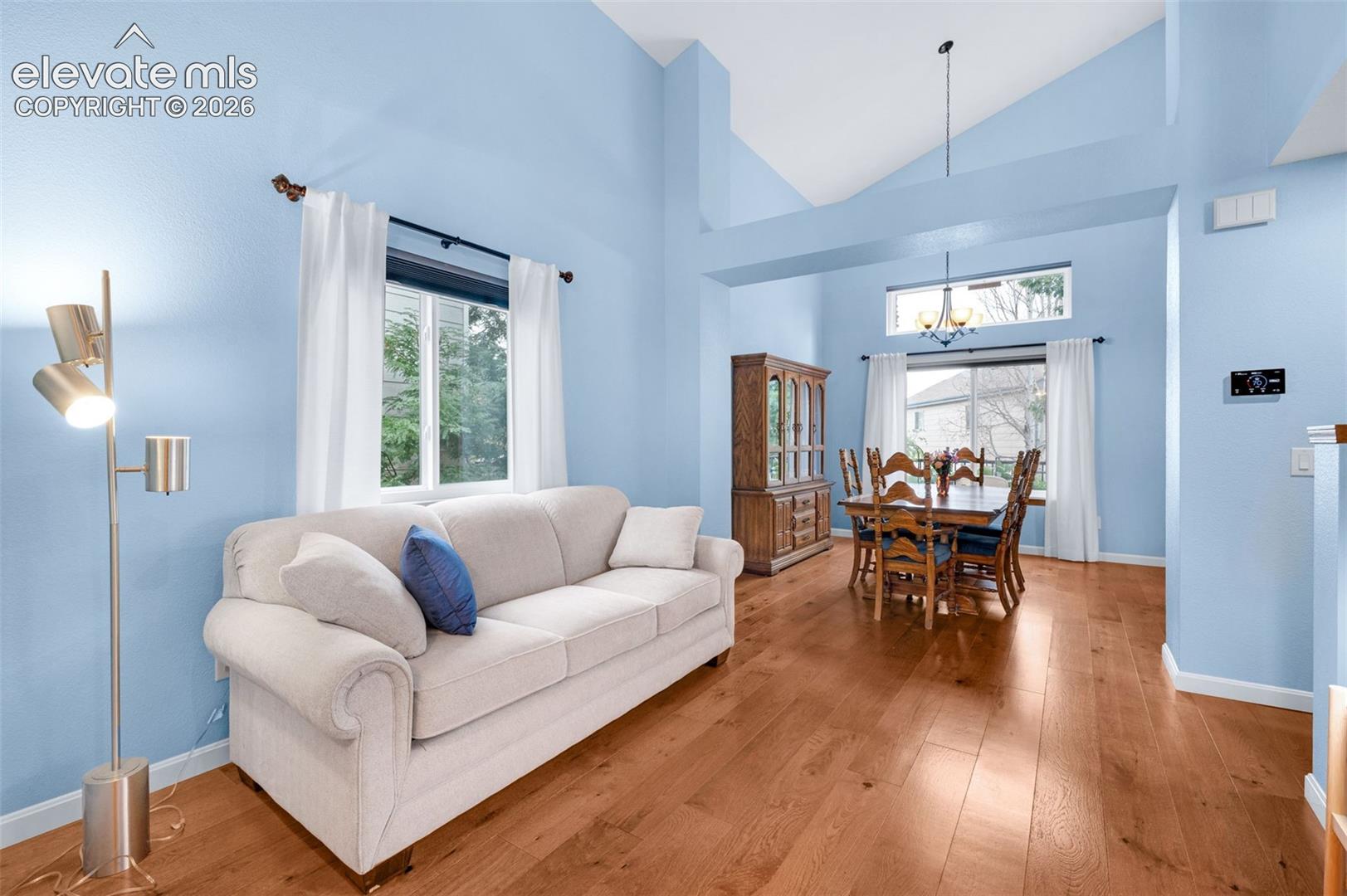 Listing photo 5 for 6325 Naturita Trail