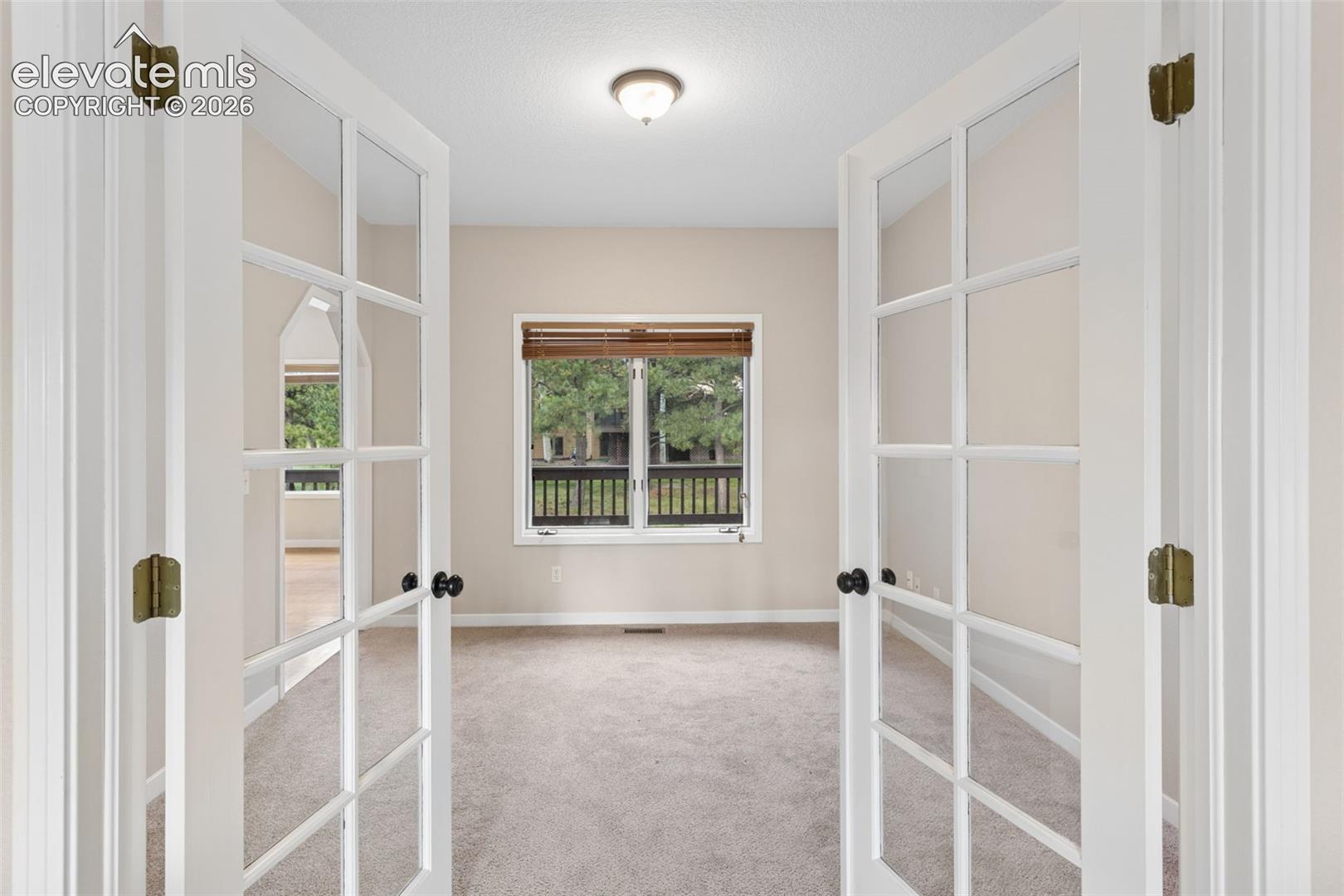 Listing photo 17 for 19975 Doewood Drive