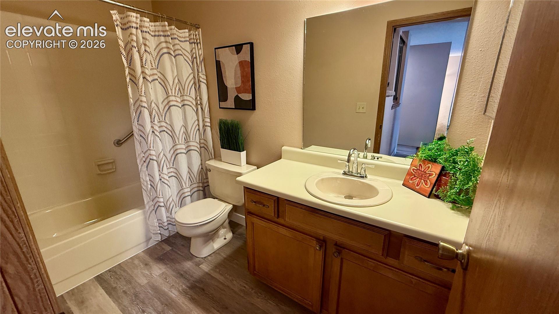 7578 Madrid Court, photo 12