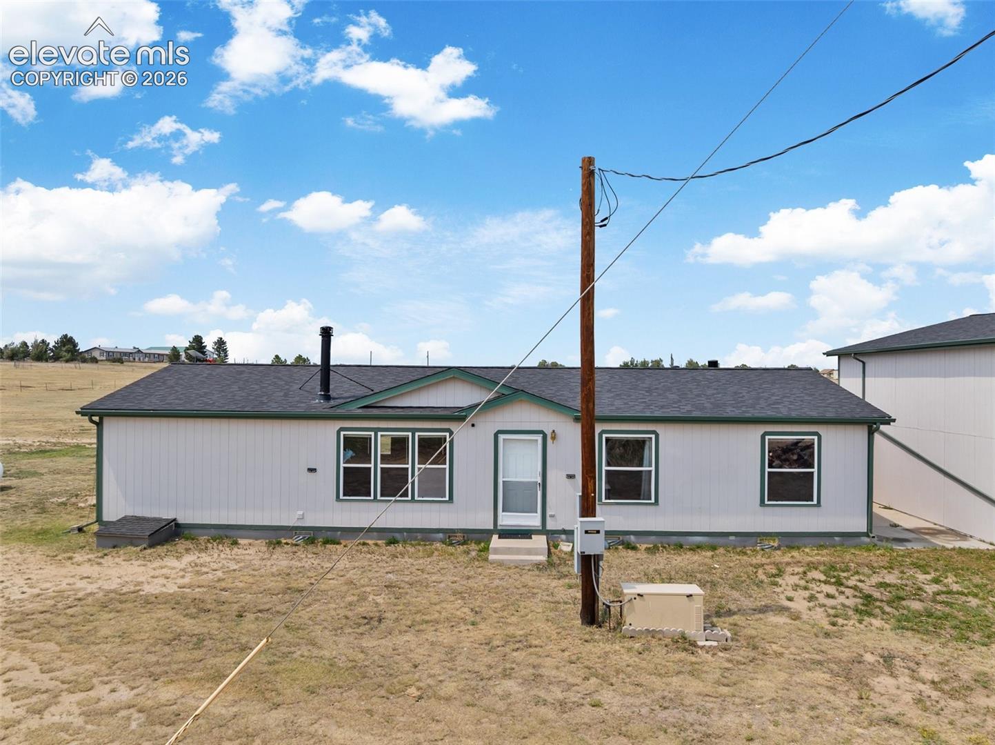 Listing photo 4 for 1350 S Calhan Highway