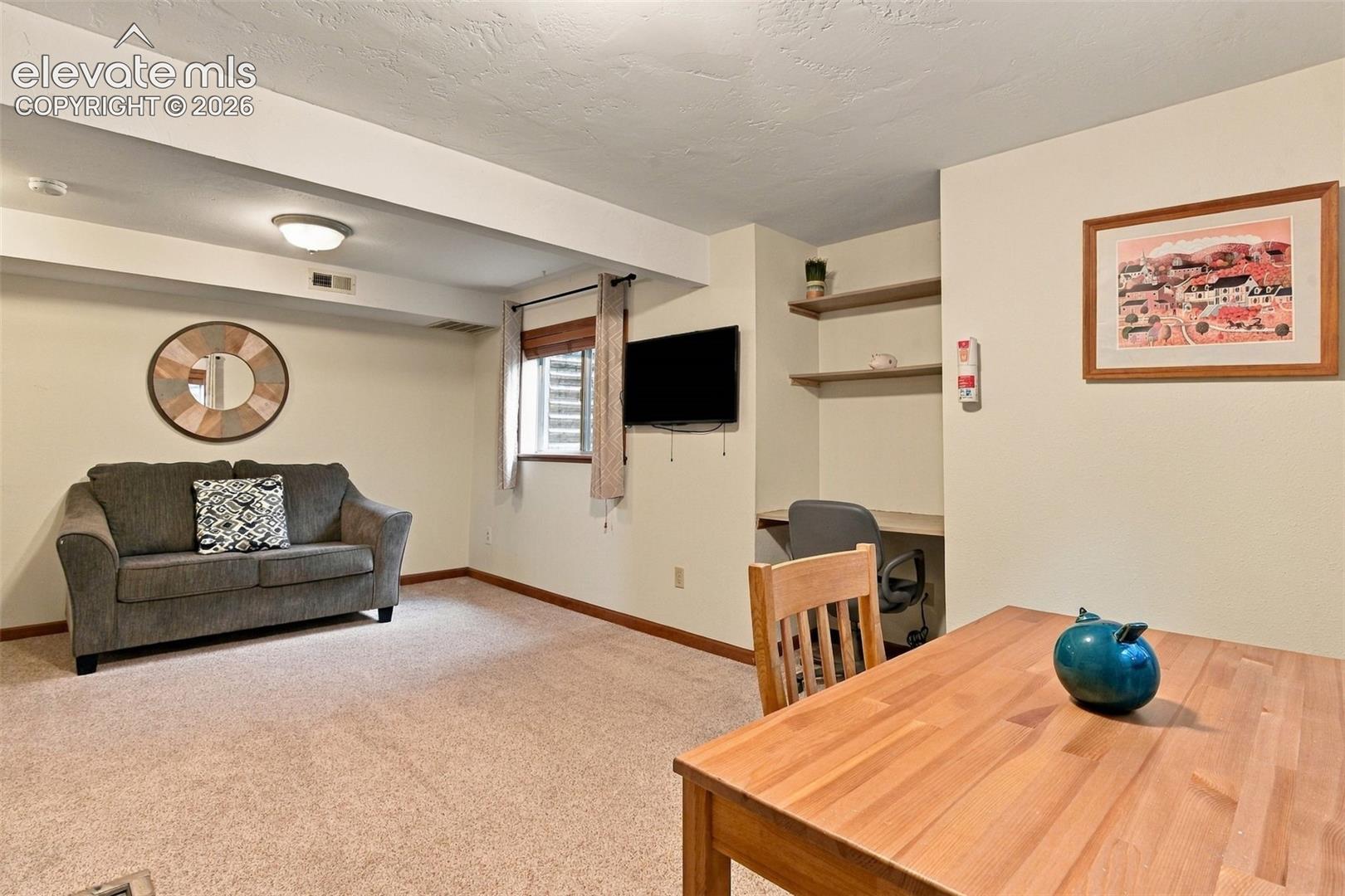 Listing photo 25 for 5960 Chokecherry Drive