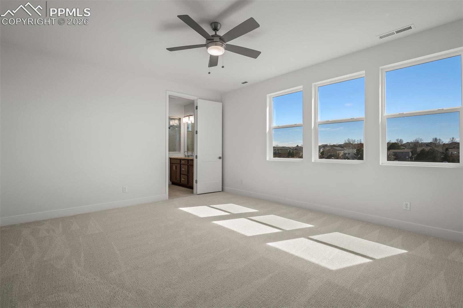 Listing photo 19 for 4555 Peak Crest View