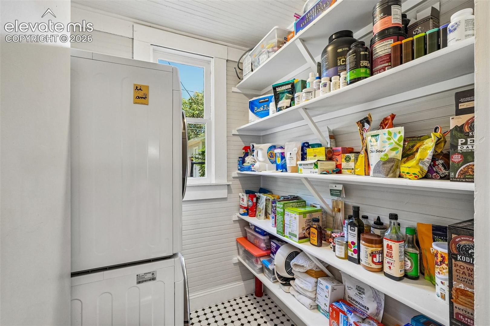Listing photo 24 for 2118 W Colorado Avenue