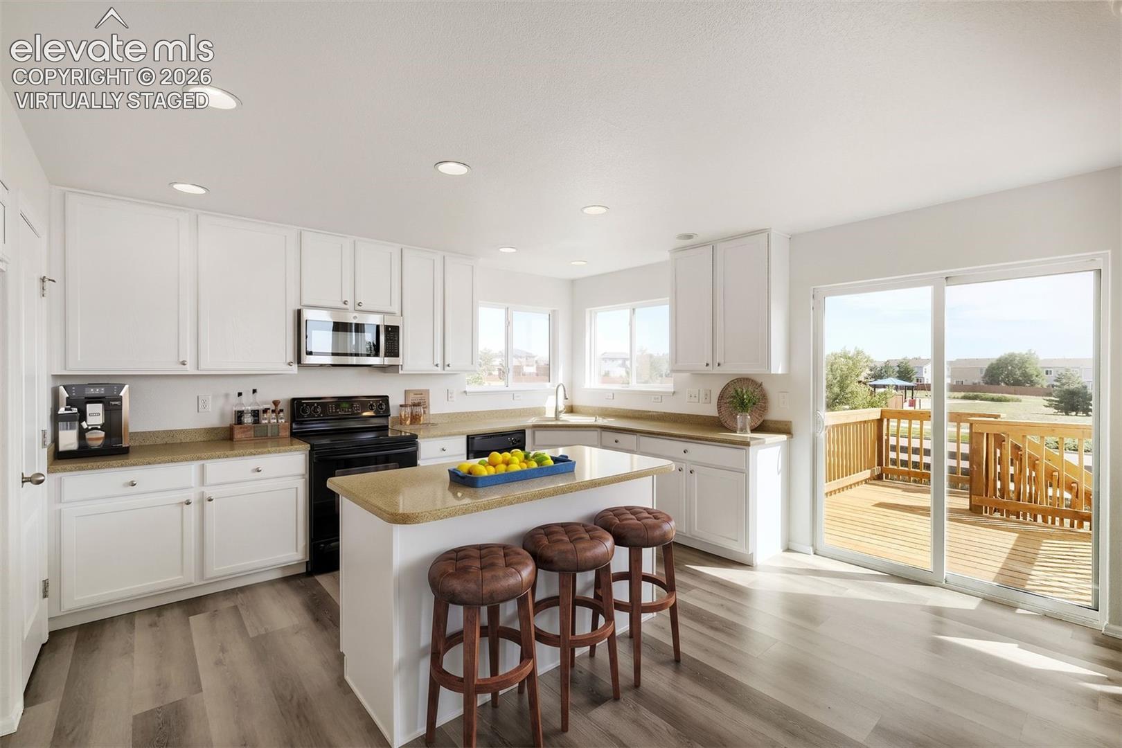 Listing photo 11 for 10025 everglades Drive