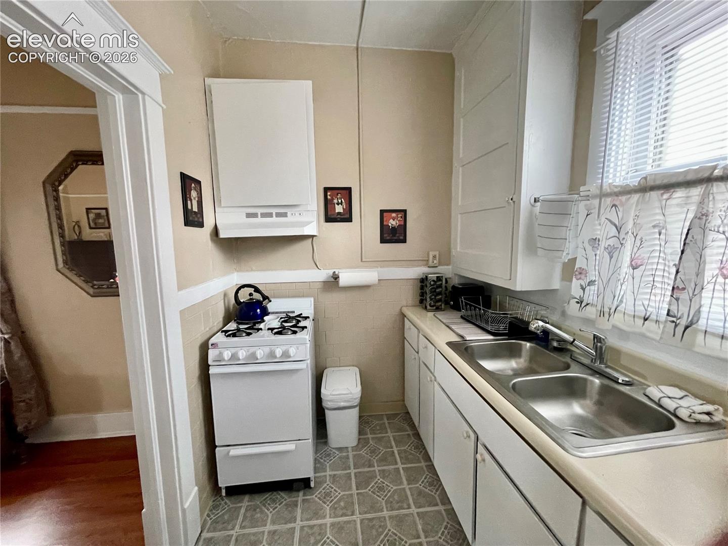 Listing photo 32 for 204 W 15th Street