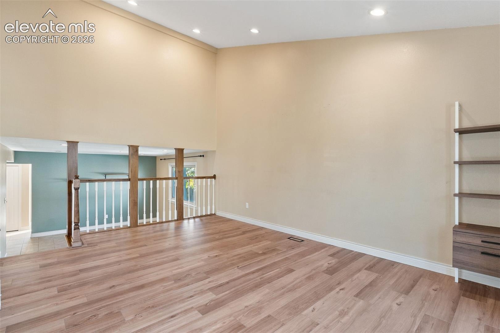 Listing photo 8 for 3071 Banjo Drive