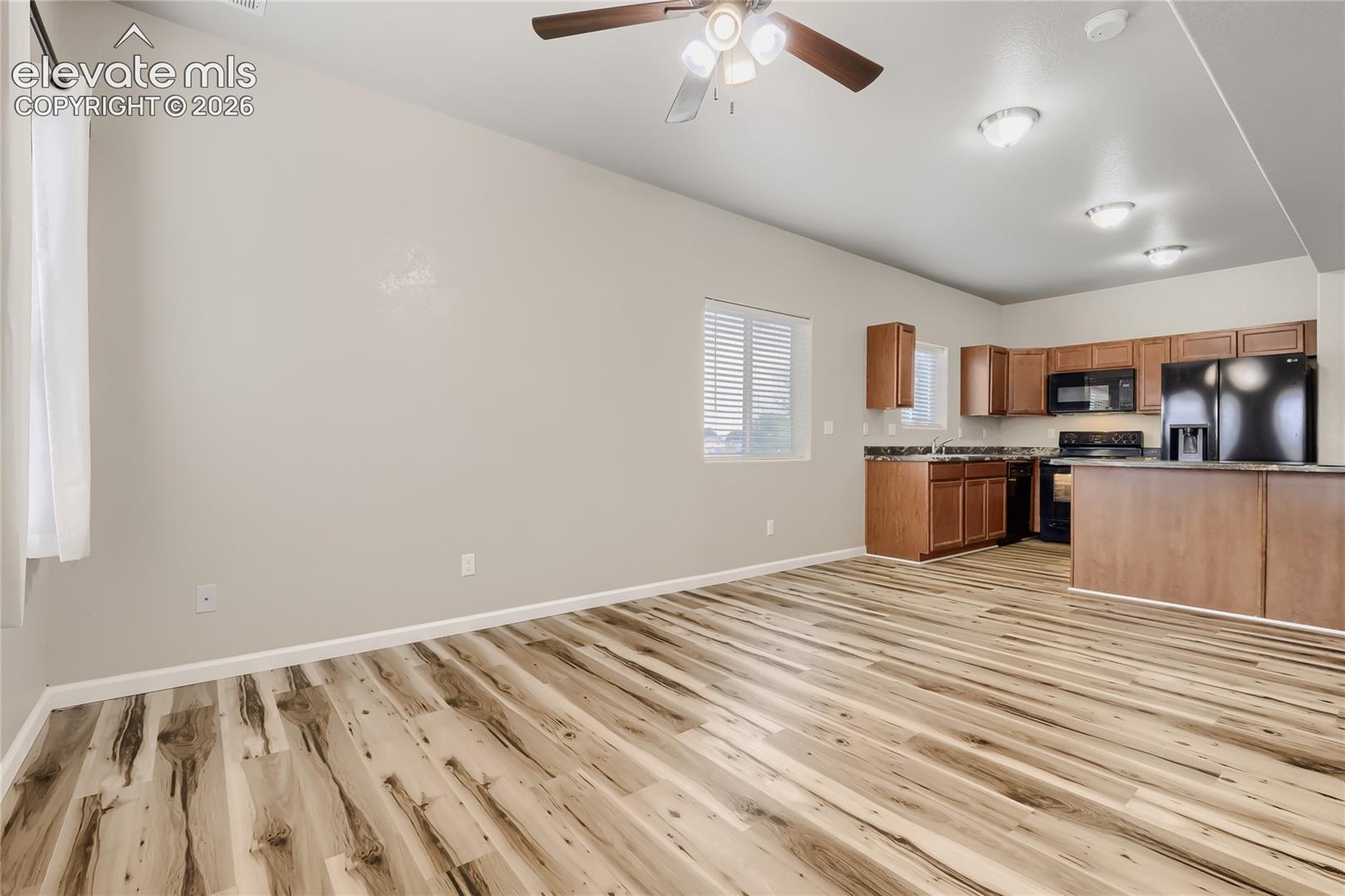 Listing photo 7 for 7104 Bracken Place