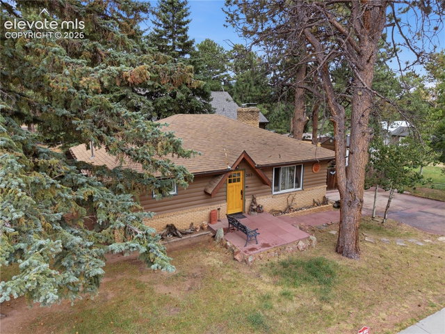 305 S Fairview Street — listing photo