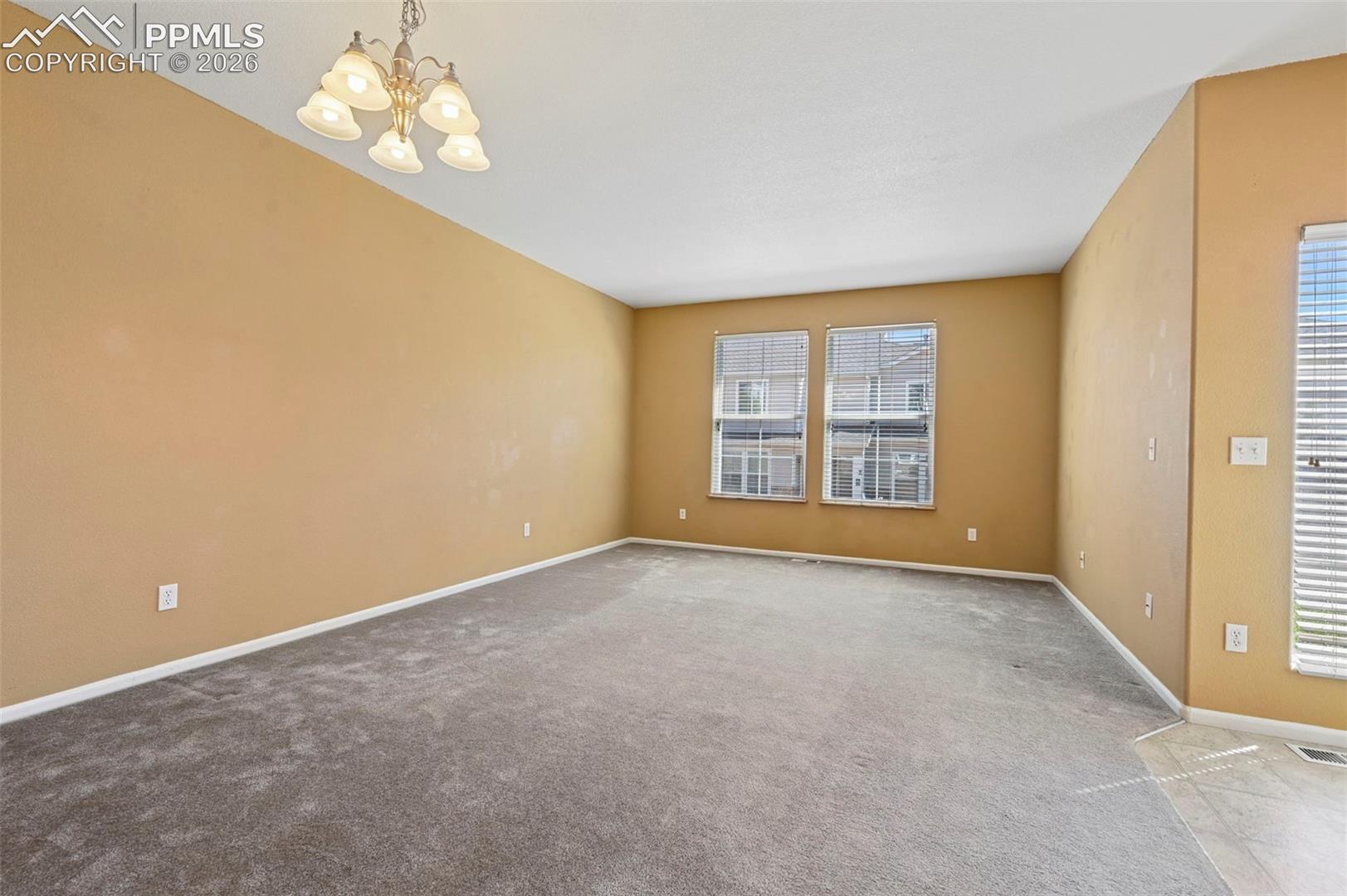 Listing photo 11 for 8141 Snow Bowl Heights