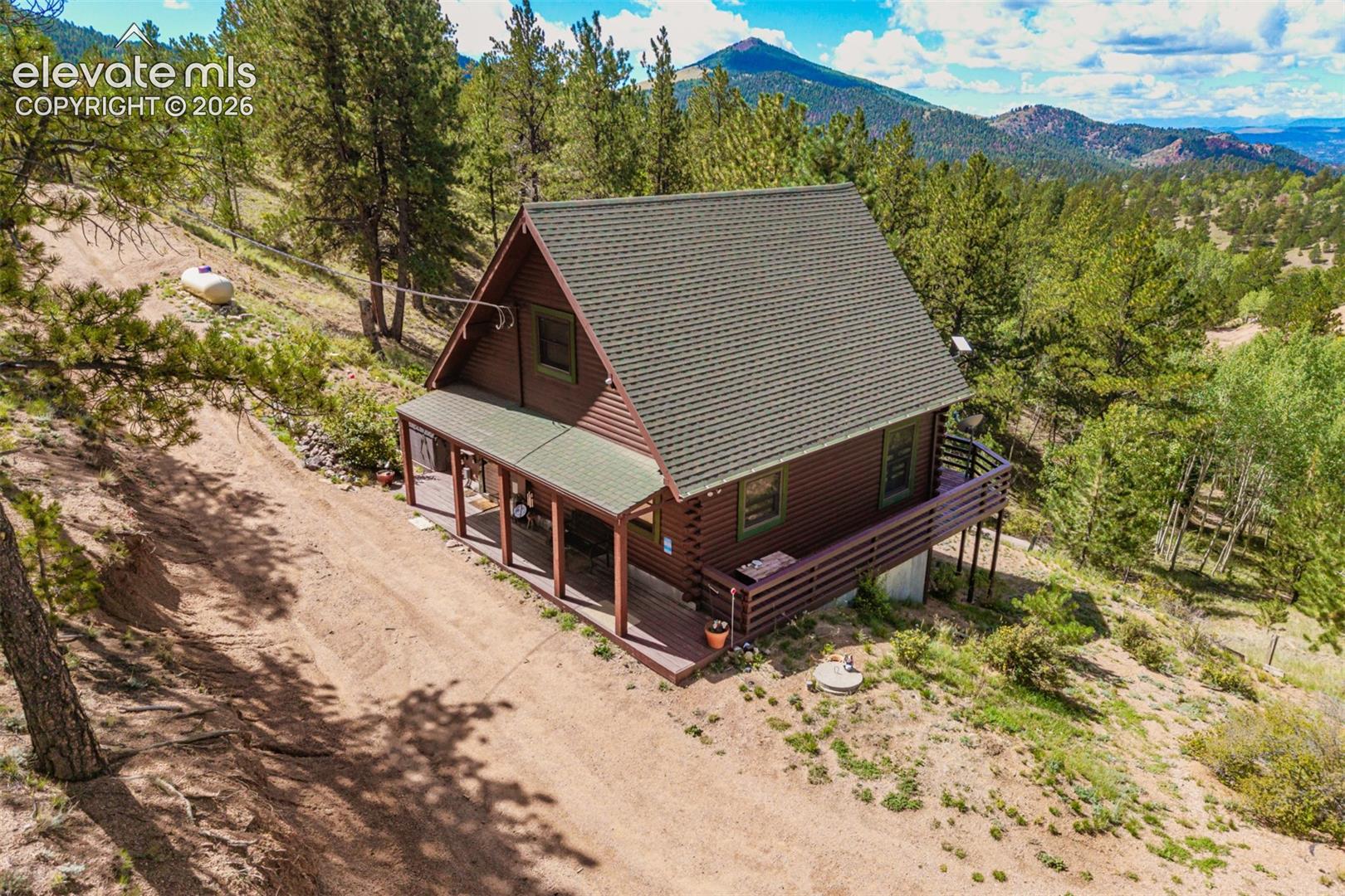 525 Wilson Way — listing photo
