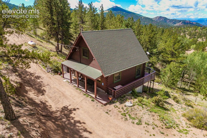 525 Wilson Way — listing photo