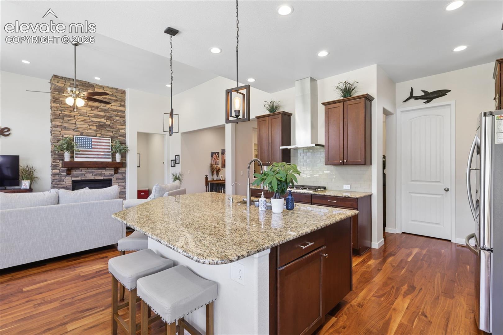 Listing photo 14 for 12794 Pensador Drive