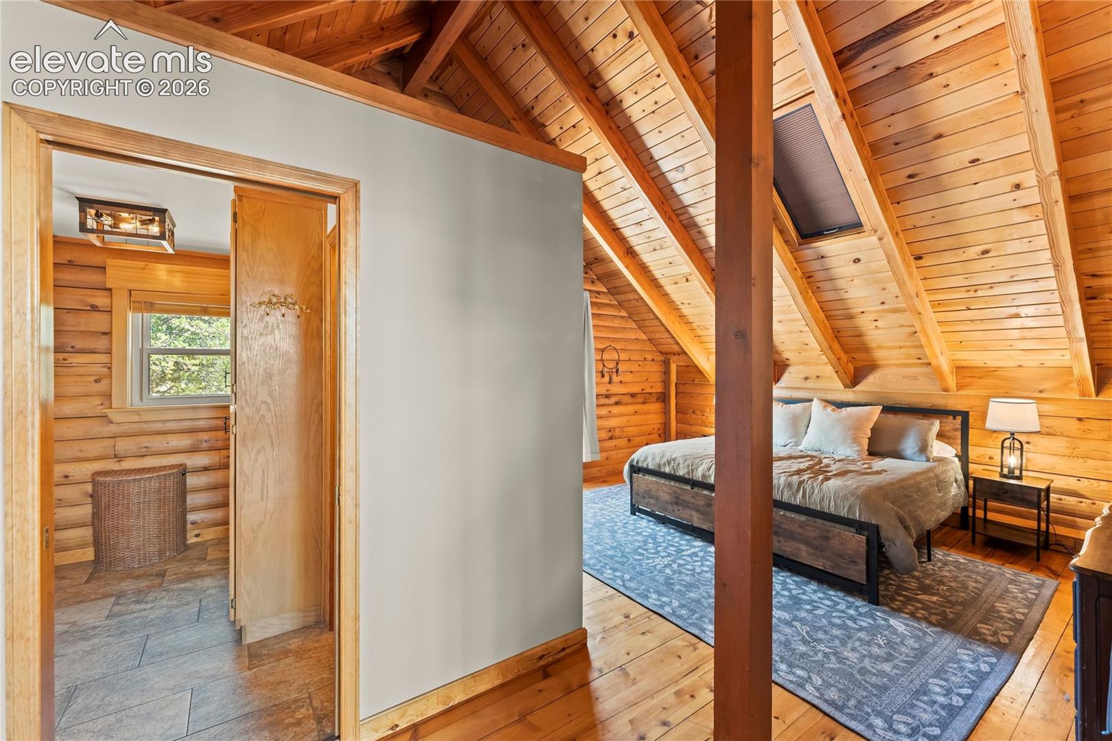 Listing photo 23 for 102 Douglas Fir Lane