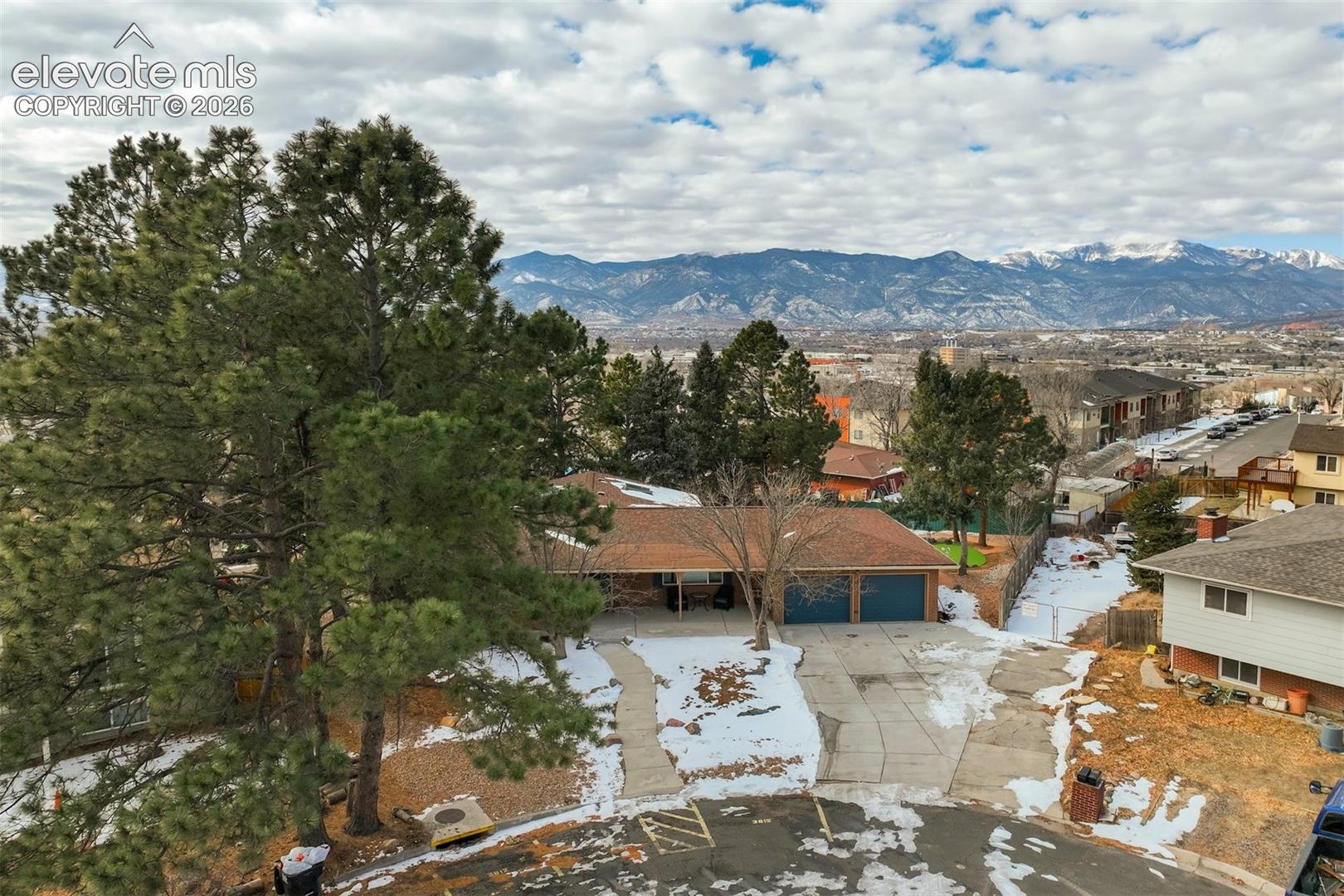 3812 Somerset Drive, photo 2