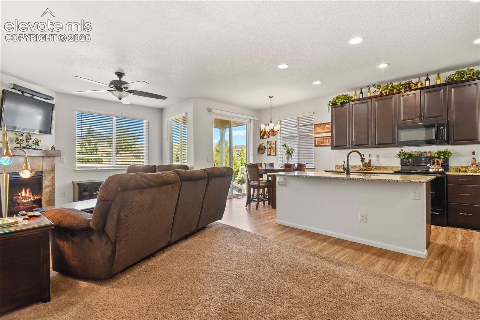 Listing photo 14 for 3921 John Court