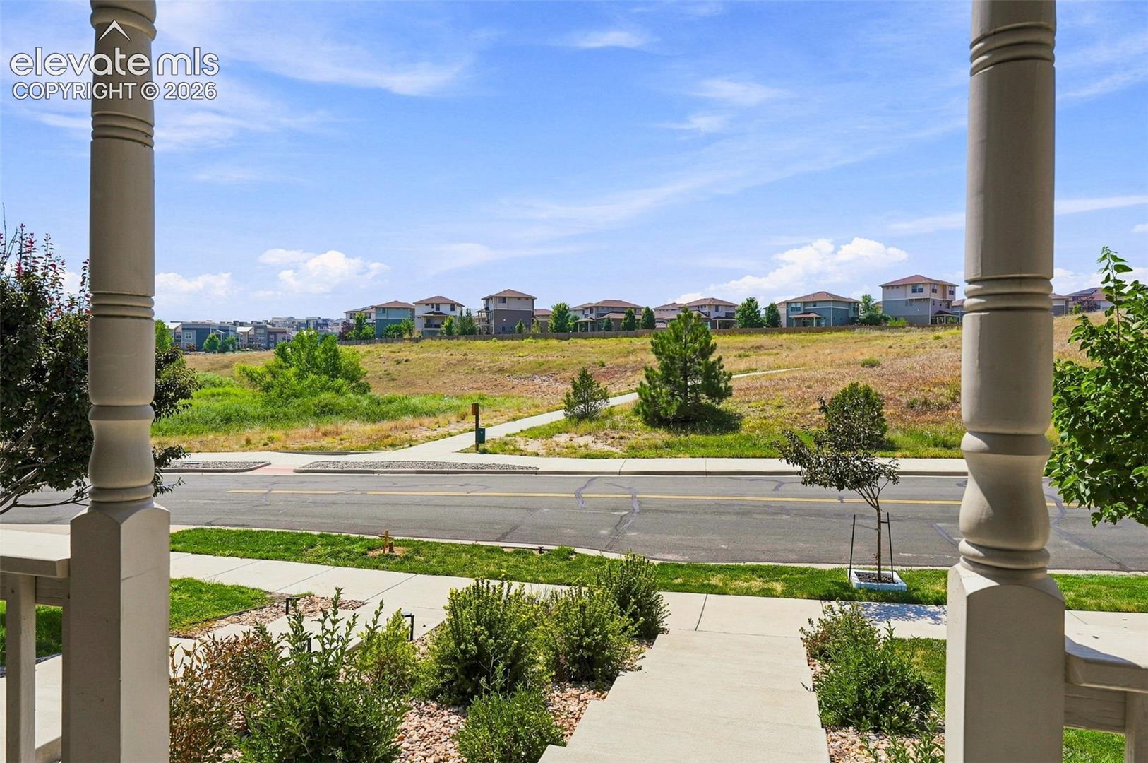 Listing photo 25 for 4298 N Meadows Drive