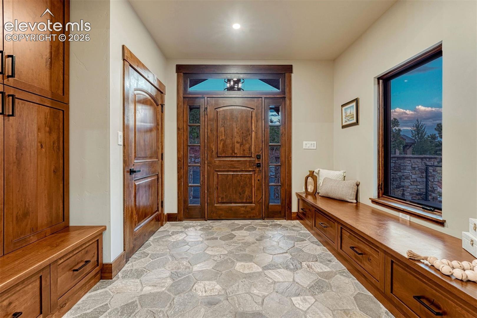 2751 Mountain Glen Court, photo 8