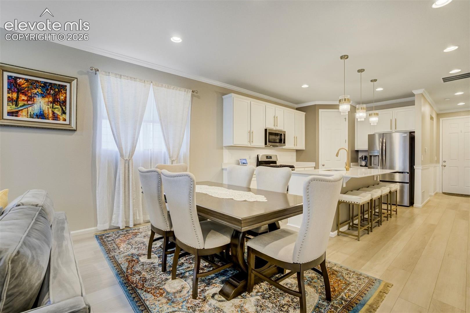 5689 Mammoth Lane, photo 7