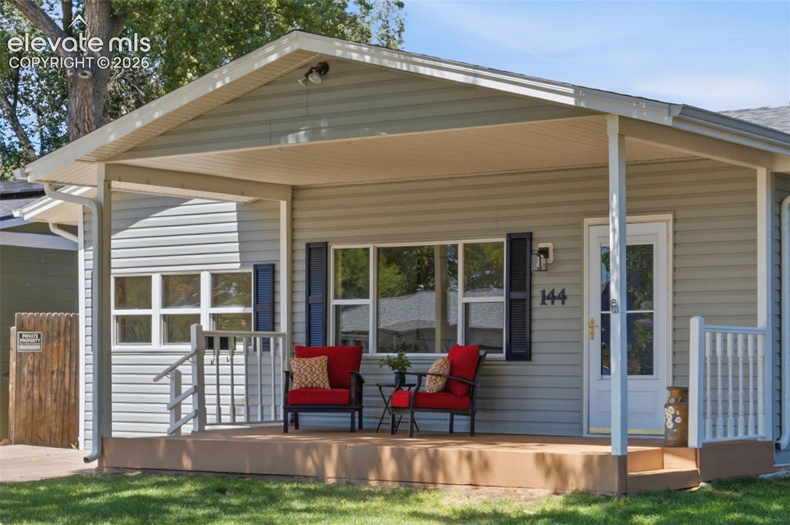 144 Esther Drive, photo 2