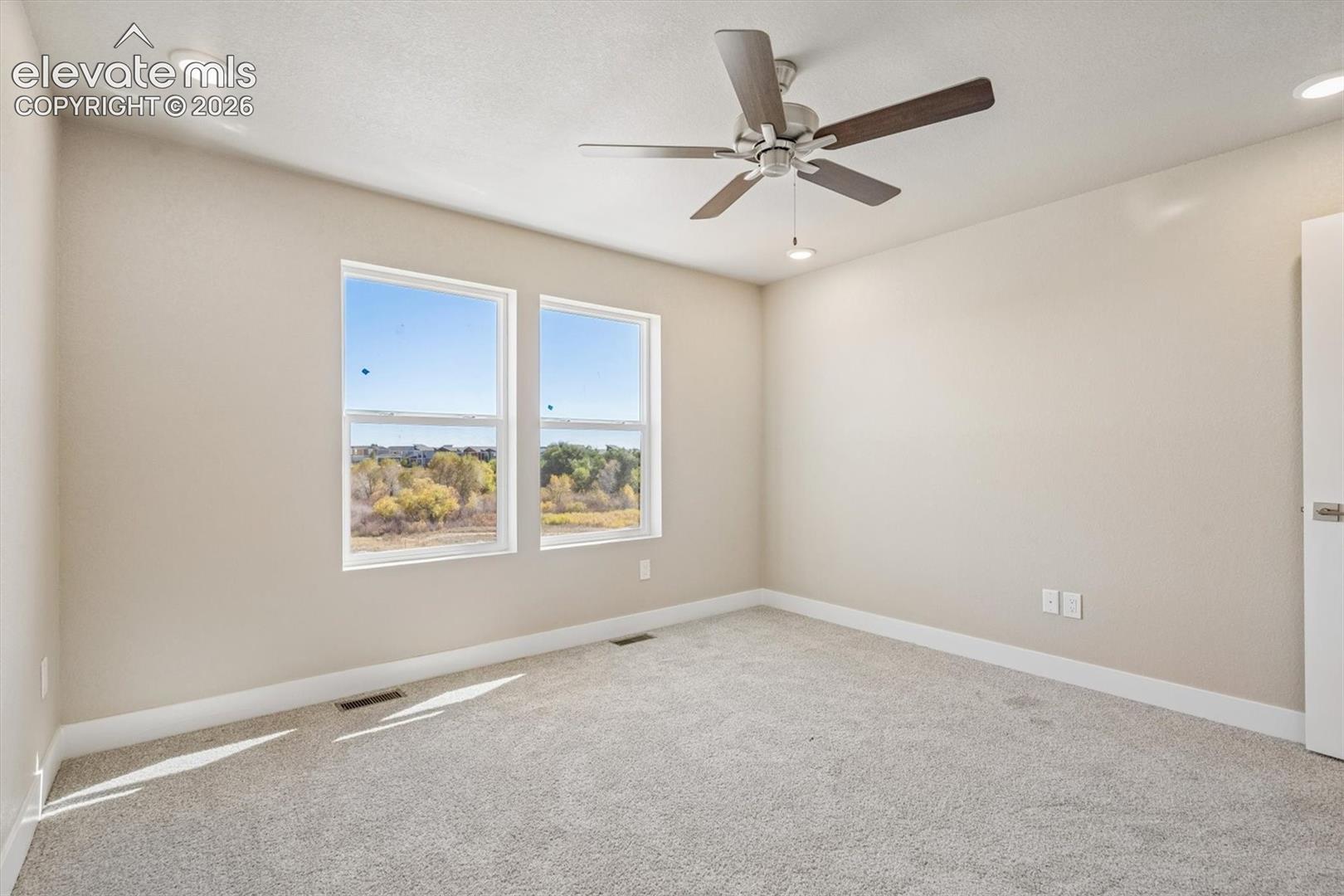 Listing photo 23 for 7907 Grey Bark Way