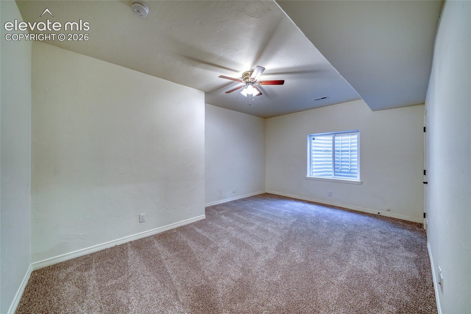 Listing photo 43 for 1130 Spectrum Loop