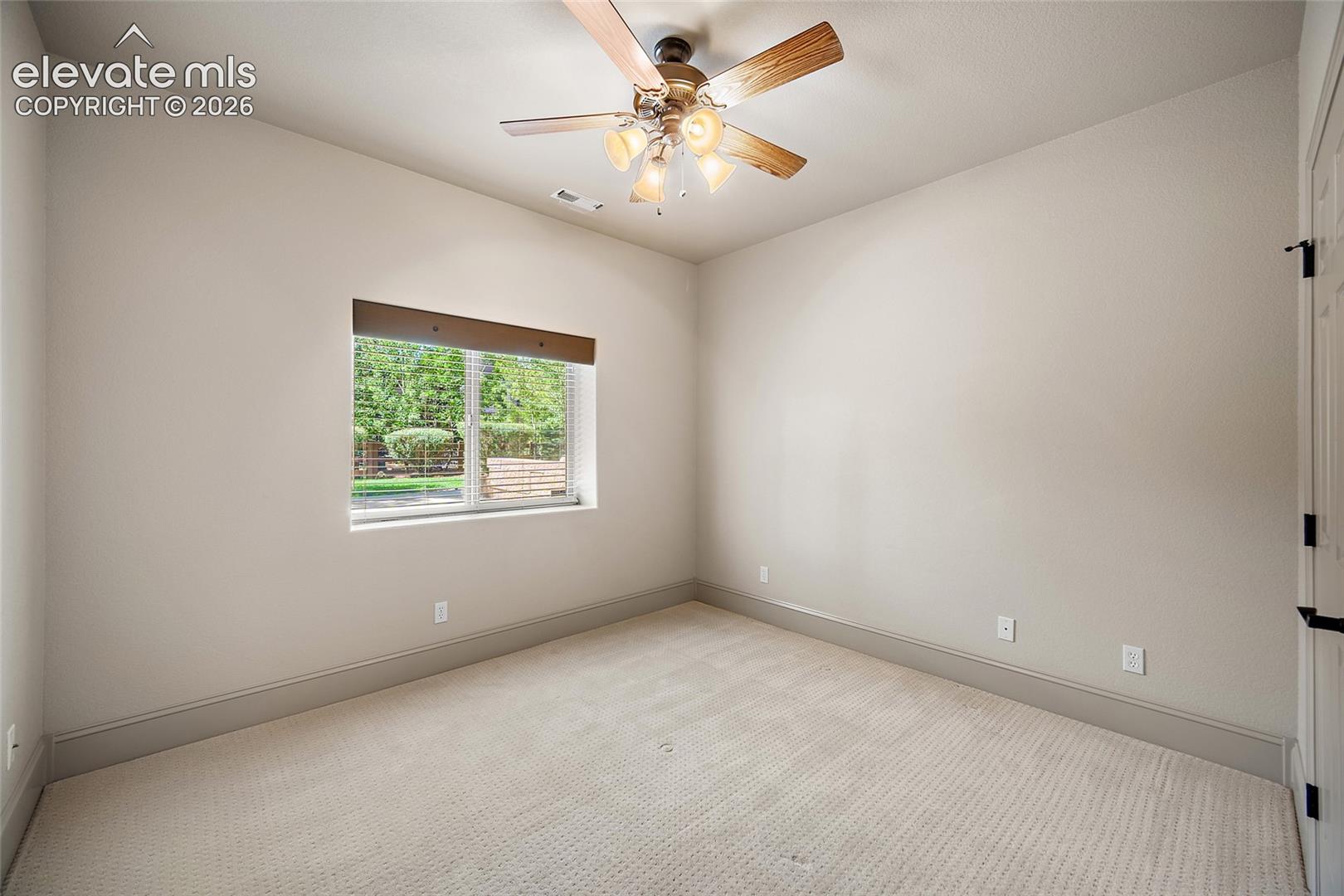 Listing photo 34 for 13434 Crane Canyon Loop