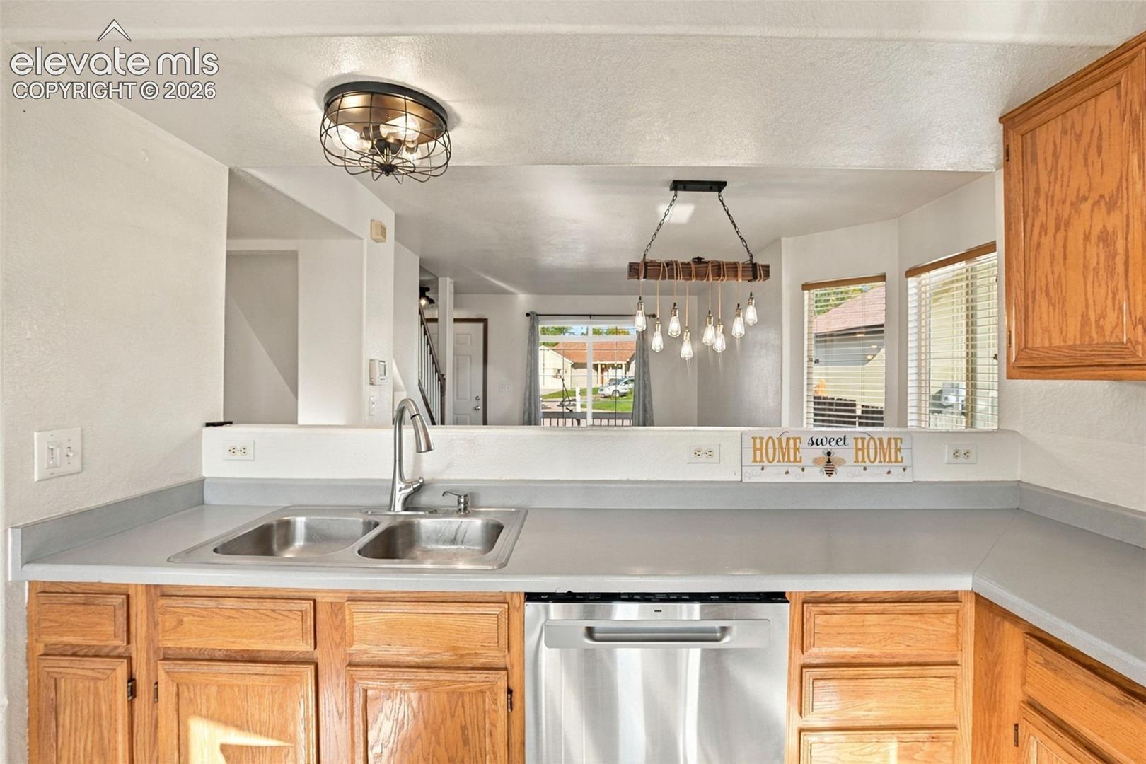 Listing photo 15 for 1040 Red Brooke Drive