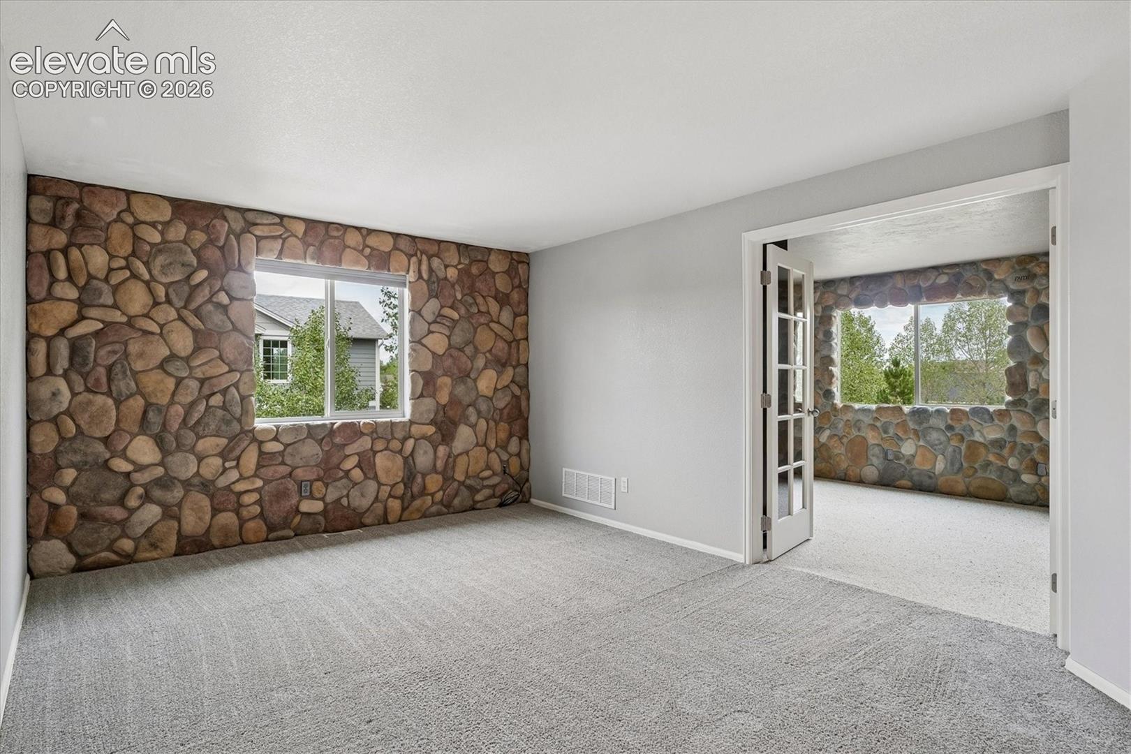 Listing photo 16 for 7765 Midnight Road