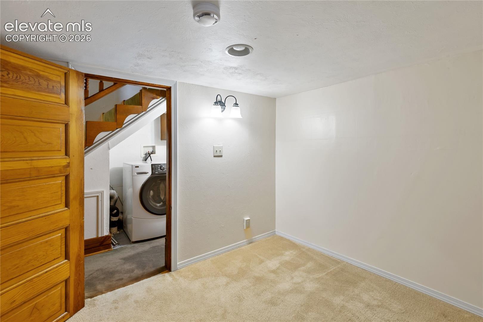 Listing photo 36 for 2210 W Kiowa Street