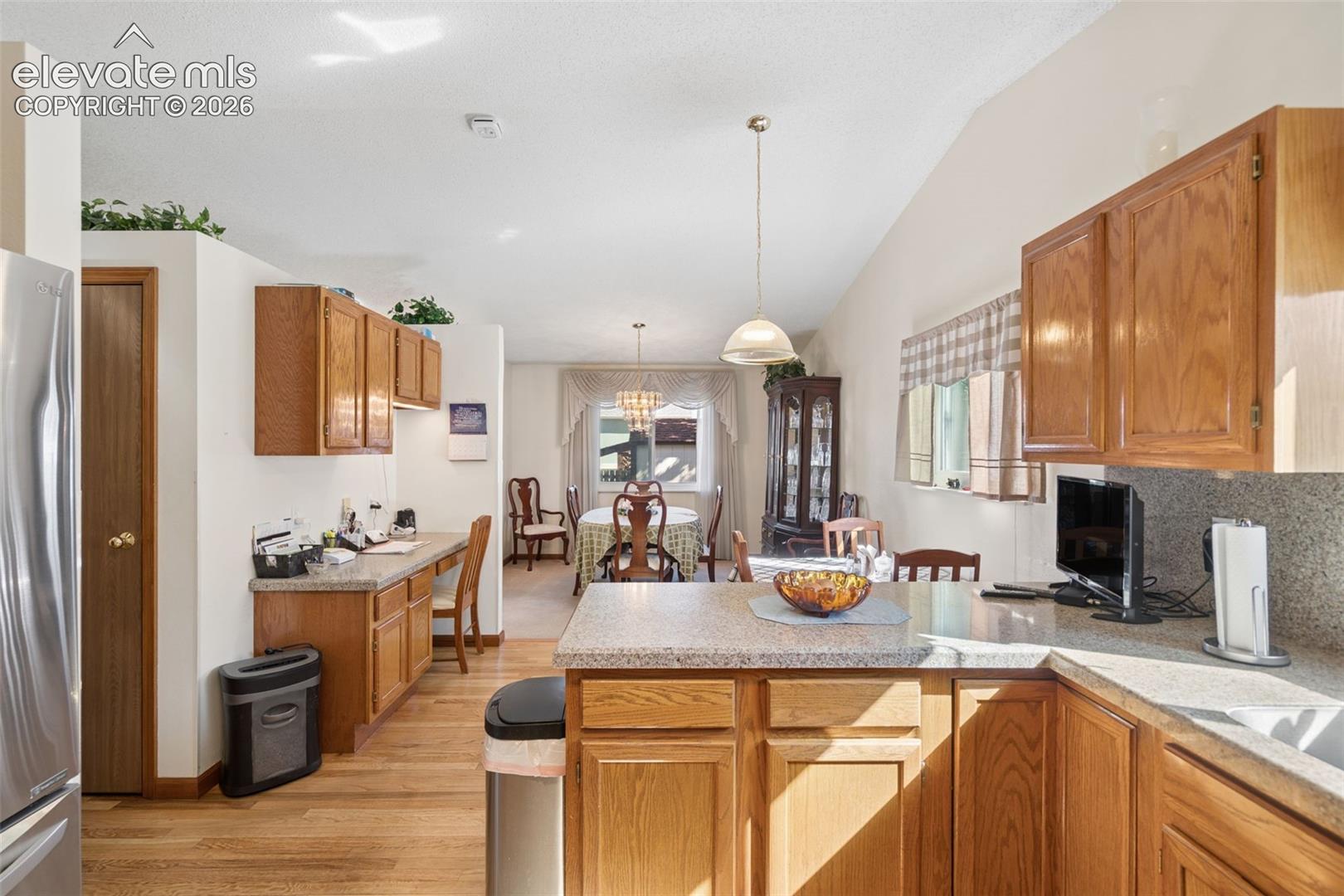 Listing photo 19 for 425 Fleming Street