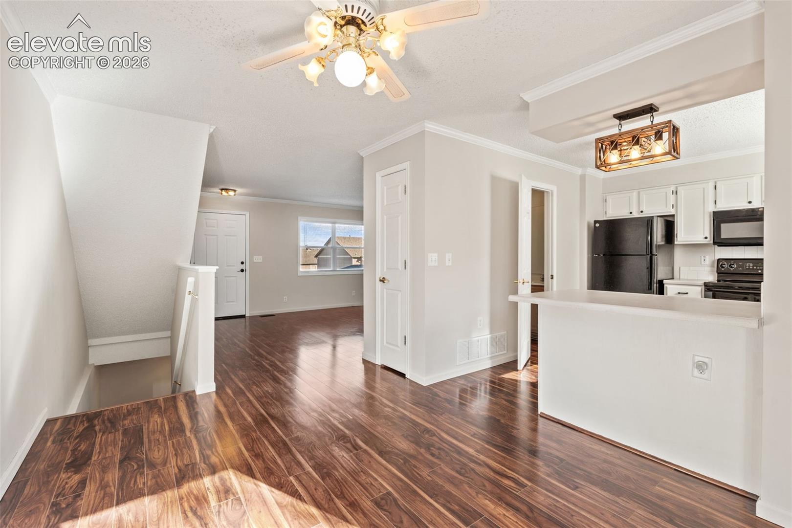 Listing photo 12 for 3211 Hearthridge Circle