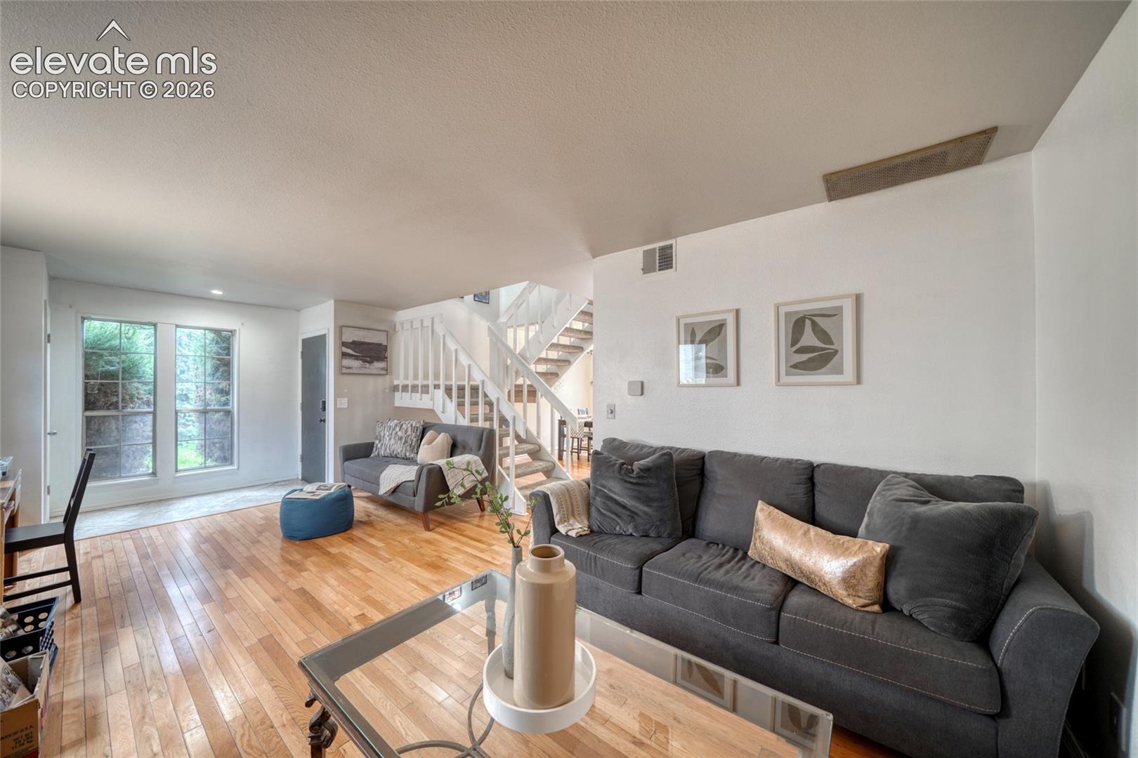 Listing photo 10 for 3330 Templeton Gap Road 31