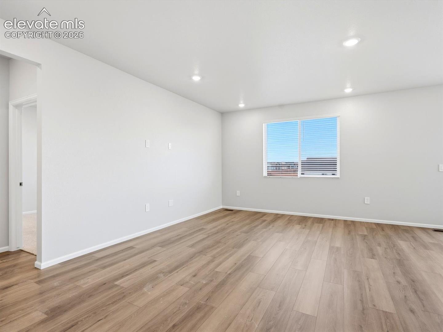 Listing photo 9 for 10803 Rolling Ranch Drive