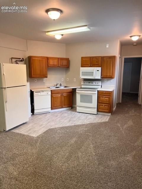 Listing photo 8 for 217 W Masonic Avenue