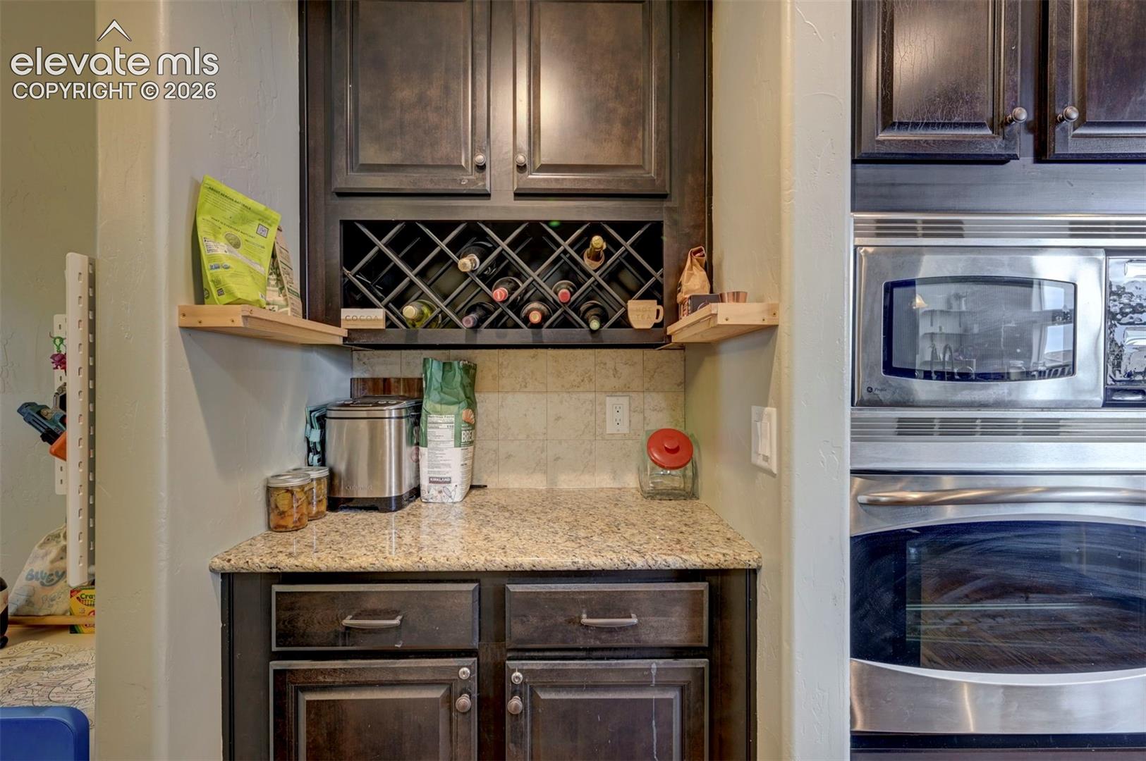 Listing photo 15 for 10249 Mt Lincoln Drive