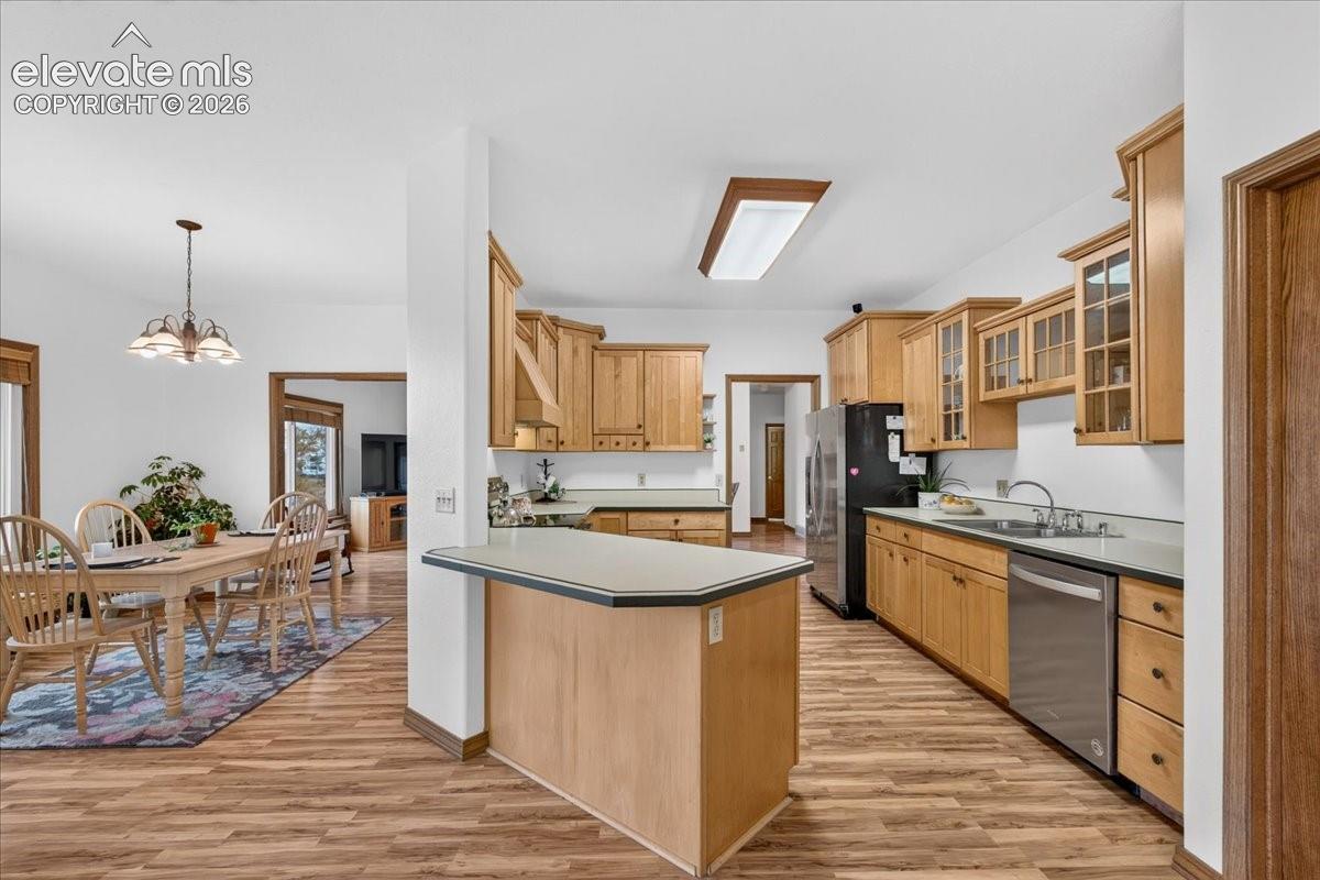Listing photo 9 for 55739 E Apache Place