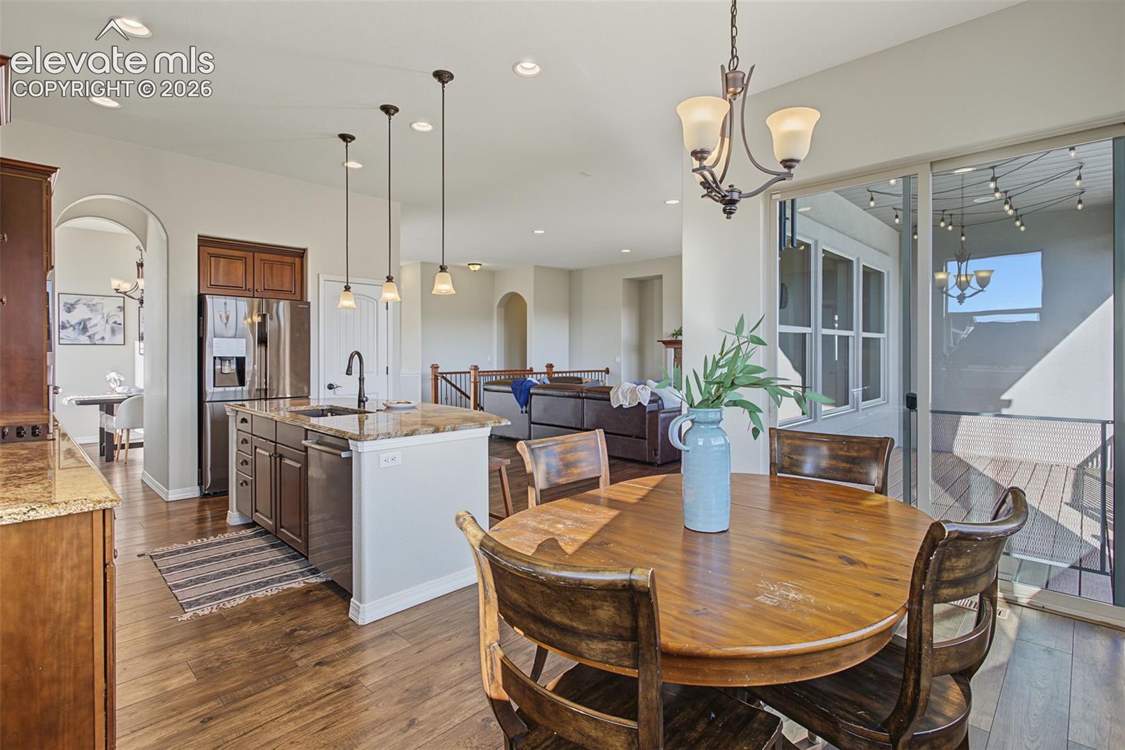 Listing photo 7 for 15621 Lake Mist Drive