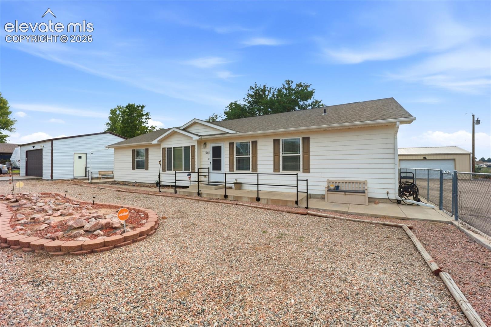Listing photo 38 for 1581 Center Lane
