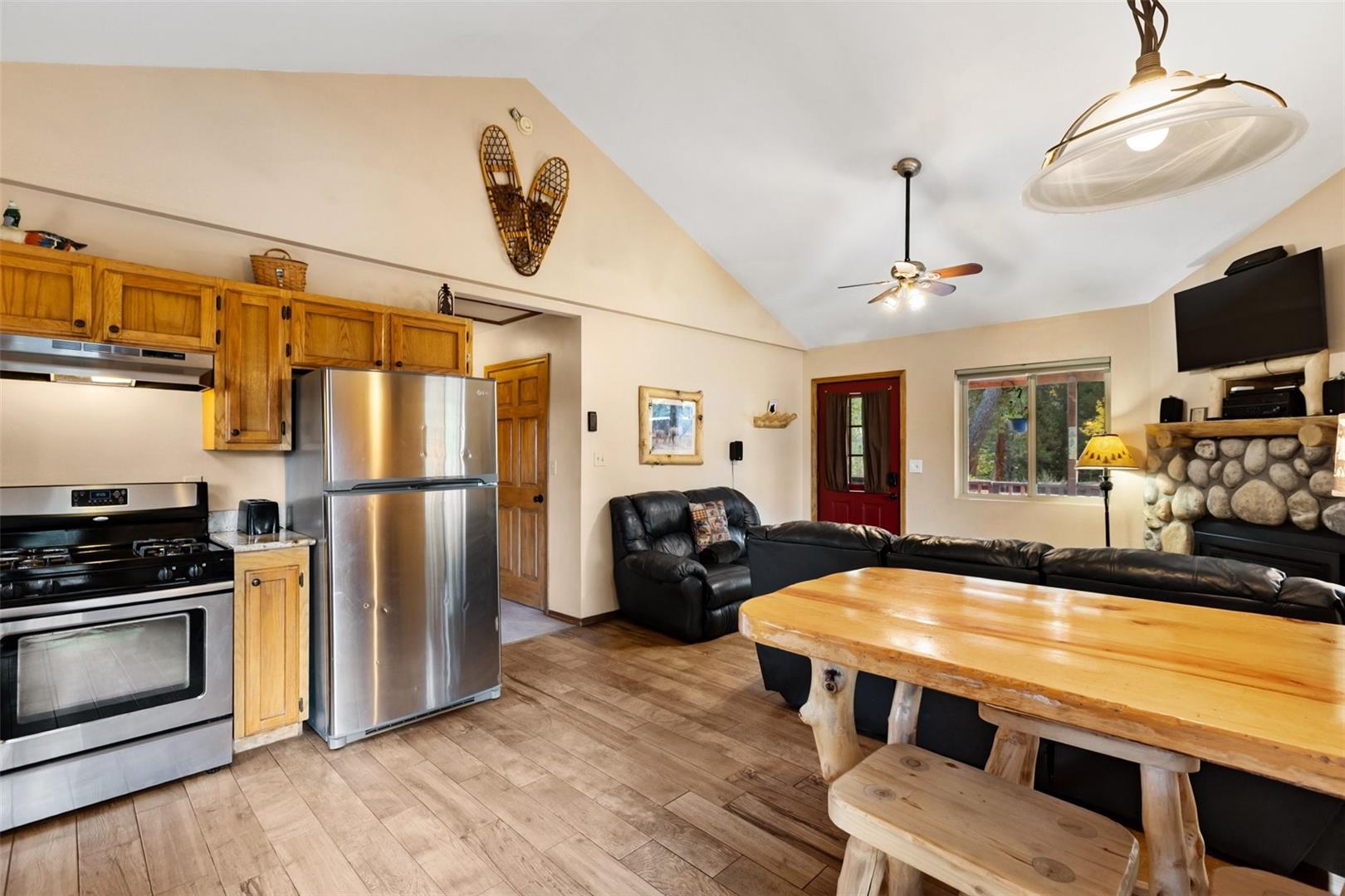 Listing photo 15 for 391 Timber Ridge Road