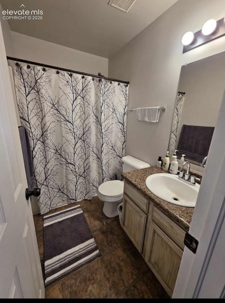 Listing photo 10 for 797 Century Lane